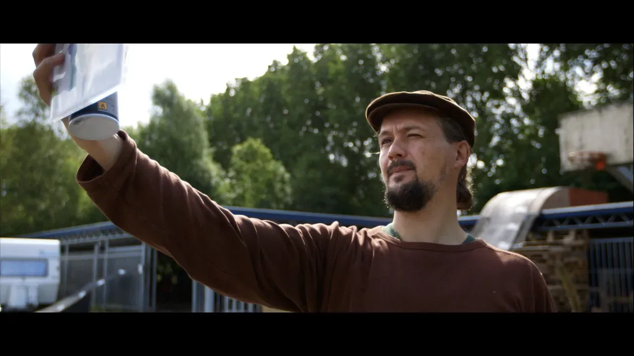 Klaas watching Klaas